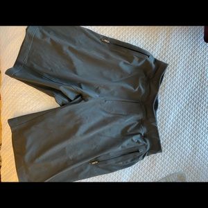 Men’s grey lululemon shorts